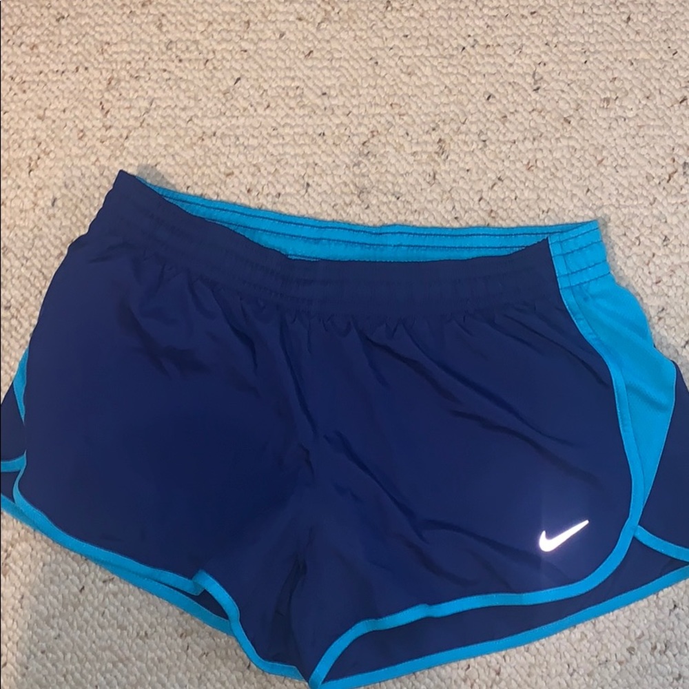 Women’s Large Nike Running Shorts